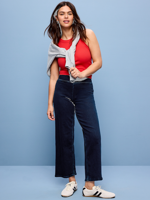 Old Navy High-Waisted Weekender Pull-On Crop Wide-Leg Jeans — photo 7