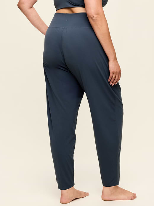 Old Navy High-Waisted StudioSmooth Jogger — photo 10