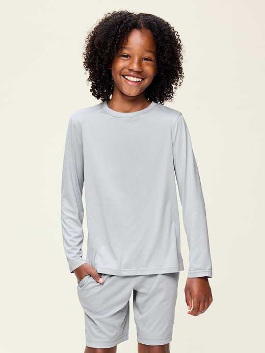 Old Navy CloudMotion Long-Sleeve Performance T-Shirt for Boys — photo 1