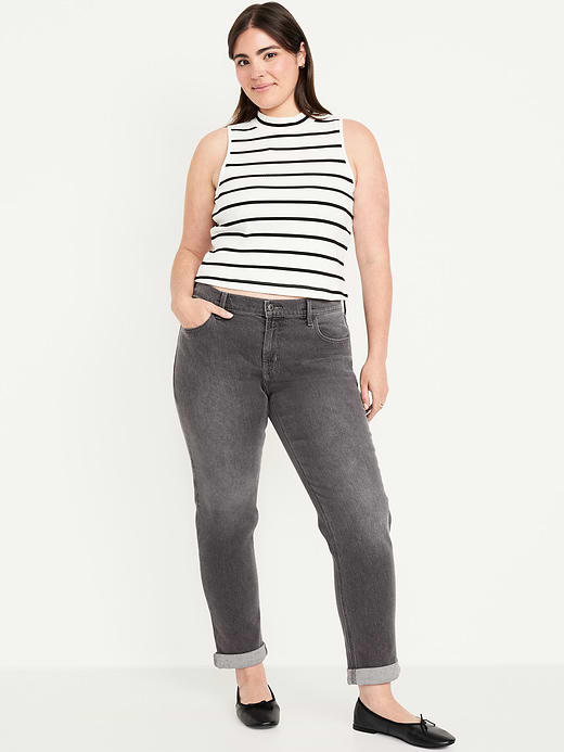 Old Navy Mid-Rise Wow Boyfriend Straight Jeans — photo 5