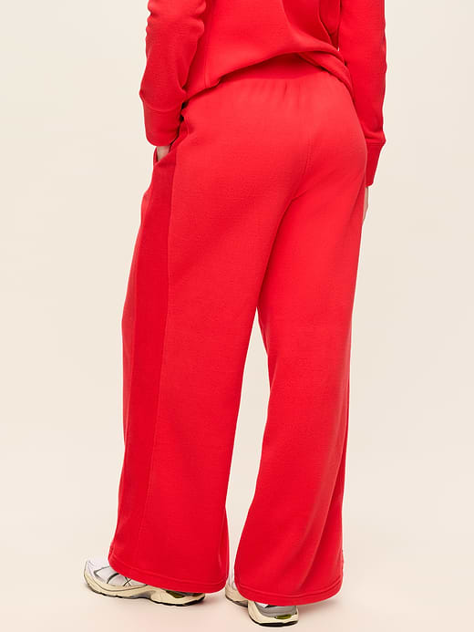 Old Navy Extra High-Waisted Performance Fleece Wide-Leg Sweatpants — photo 7