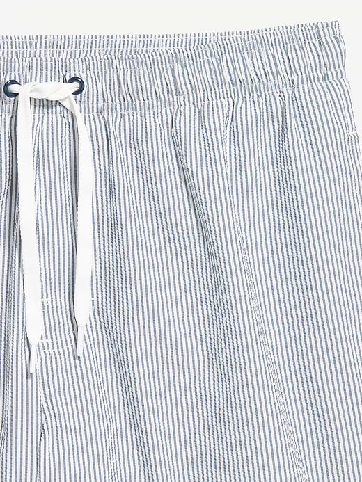 Old Navy Swim Trunks -- 7-inch inseam — photo 4
