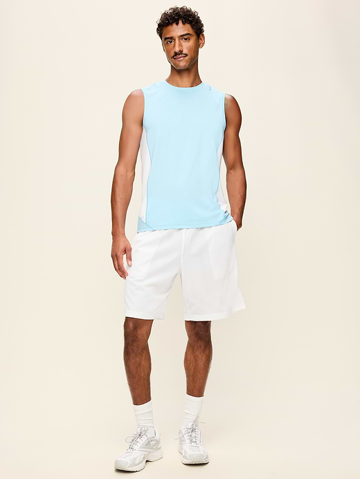 Old Navy Baggy Mesh Shorts -- 9-inch inseam — photo 3