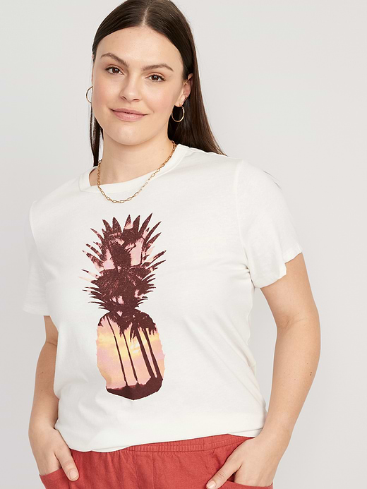 Old Navy EveryWear Graphic T-Shirt — photo 6