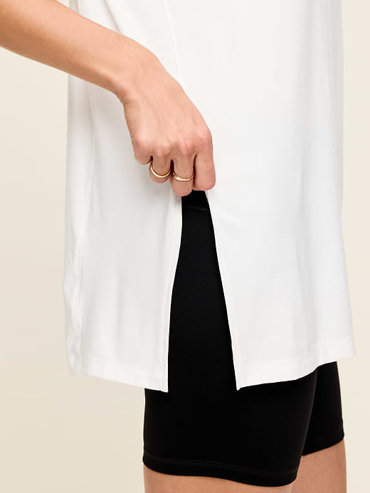 Old Navy CloudMotion Short-Sleeve Tunic — photo 5