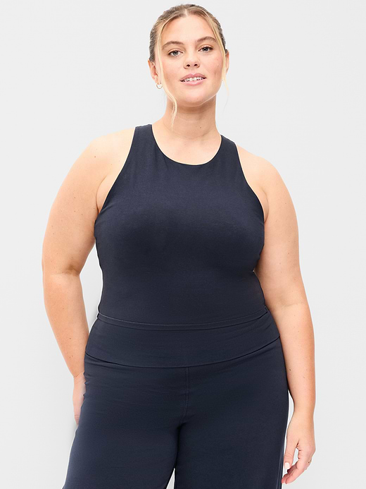 Old Navy Light Support PowerChill High-Neck Racerback Sports Bra — photo 8