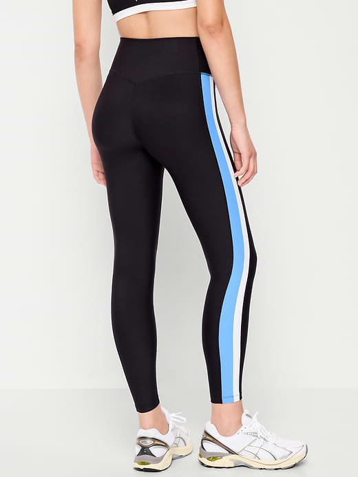 Old Navy Extra-High Waisted PowerSoft Boundless 7/8 Pocket Leggings – No Front Seam — photo 23