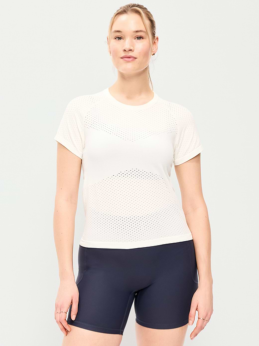 Old Navy Seamless Textured Cropped T-Shirt — photo 6