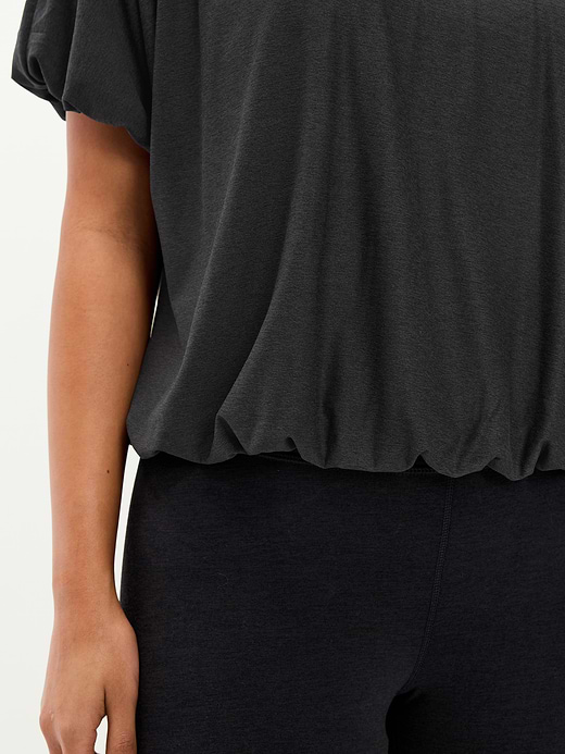Old Navy CloudMotion Bubble Top — photo 5
