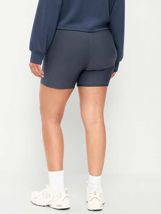 Old Navy Extra-High Waisted PowerSoft Boundless Pocket Biker Shorts-- 6-inch inseam - No Front Seam — photo 8