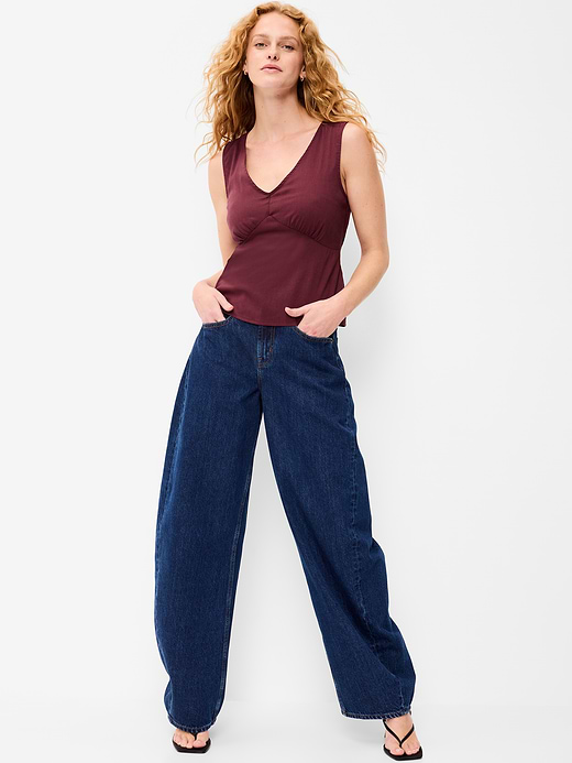 Old Navy Sleeveless V-Neck Tie-Back Top — photo 4
