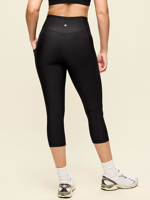 Old Navy High-Waisted PowerSoft Crop Pocket Leggings — photo 16