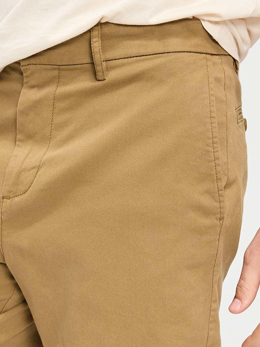 Old Navy Slim Built-In Flex Rotation Chino Shorts -- 8-inch inseam — photo 5