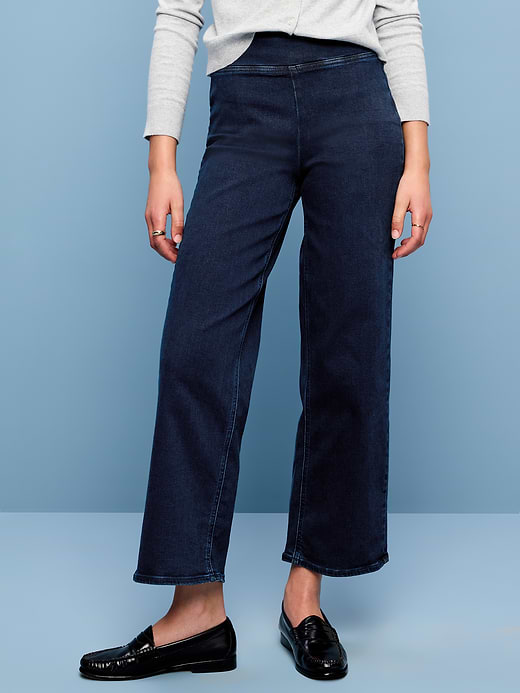 Old Navy High-Waisted Weekender Pull-On Crop Wide-Leg Jeans — photo 3