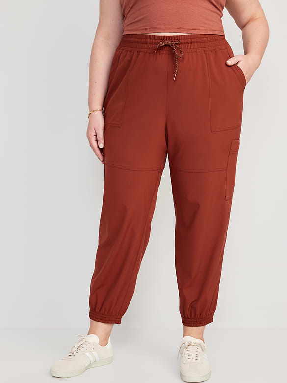 Old Navy Extra High-Waisted StretchTech Cargo Jogger Pants — photo 7