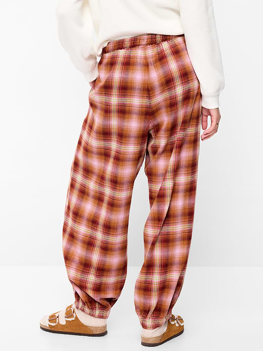 Old Navy Cinched Flannel Balloon Pants — photo 3