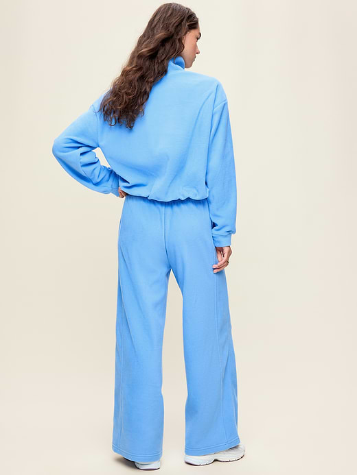 Old Navy Extra High-Waisted Performance Fleece Wide-Leg Sweatpants — photo 4