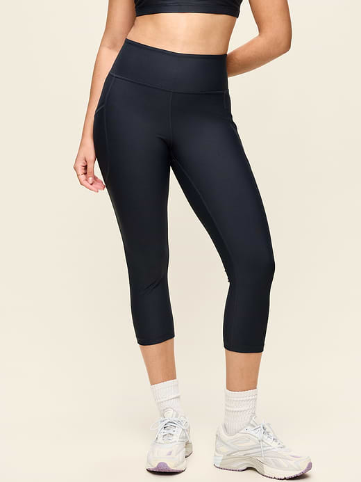 Old Navy High-Waisted PowerSoft Crop Pocket Leggings — photo 16