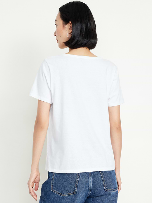 Old Navy EveryWear V-Neck T-Shirt — photo 3