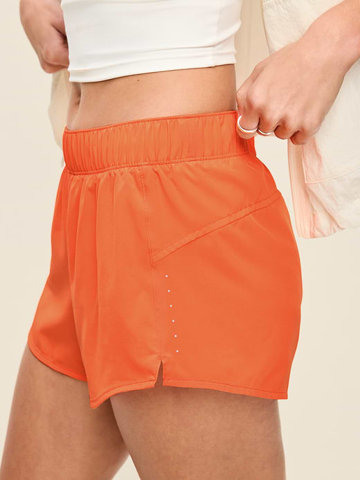 Old Navy Mid-Rise StretchTech Run Shorts -- 3-inch inseam — photo 4