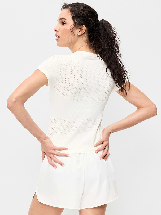 Old Navy Seamless Textured Cropped T-Shirt — photo 3