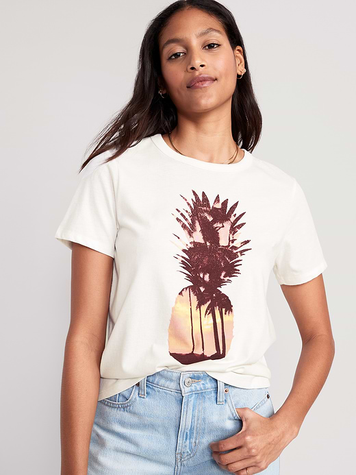 Old Navy EveryWear Graphic T-Shirt — photo 1