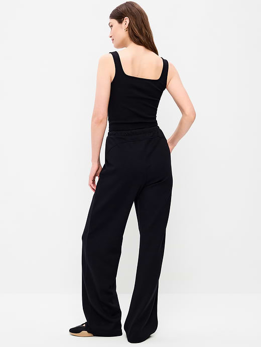 Old Navy Mid-Rise Dynamic Fleece Textured Wide-Leg Sweatpants — photo 3