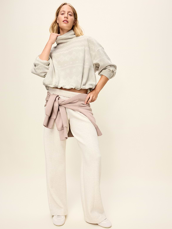 Old Navy Performance Fleece Funnel Neck Pullover — photo 4