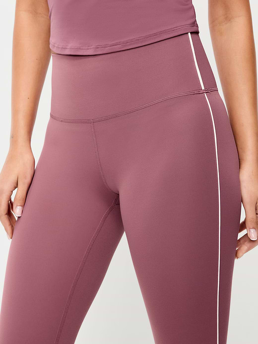 Old Navy High-Waisted StudioSmooth 7/8 Leggings — photo 4