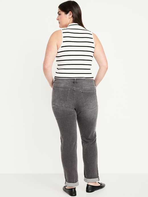 Old Navy Mid-Rise Wow Boyfriend Straight Jeans — photo 6