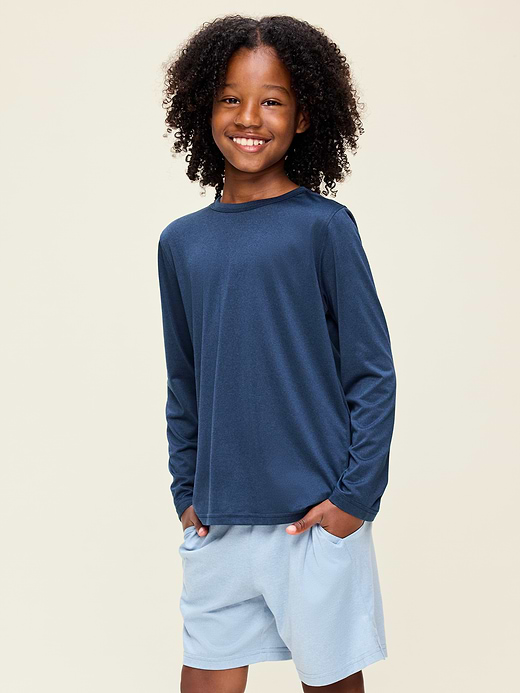 Old Navy CloudMotion Long-Sleeve Performance T-Shirt for Boys — photo 1