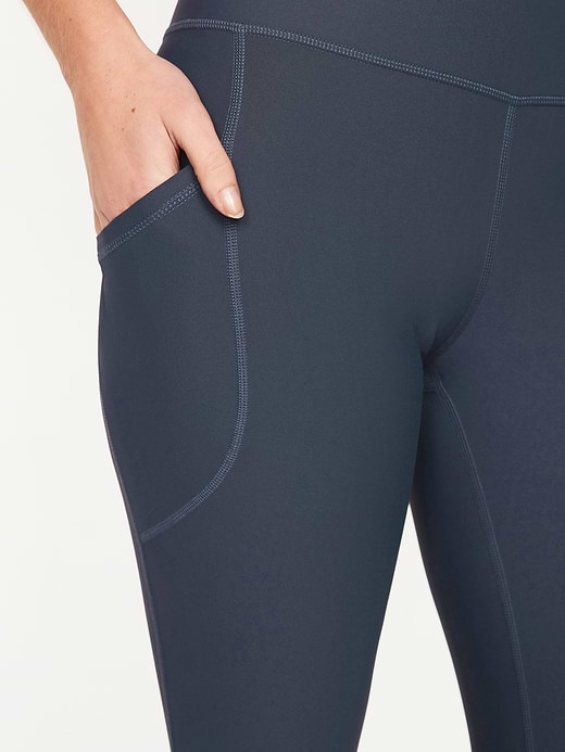 Old Navy High-Waisted PowerSoft 7/8 Pocket Leggings — photo 4