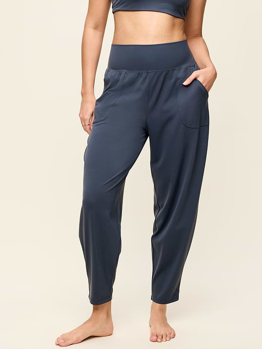 Old Navy High-Waisted StudioSmooth Jogger — photo 7