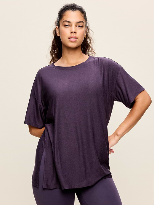 Old Navy CloudMotion Short-Sleeve Tunic — photo 6