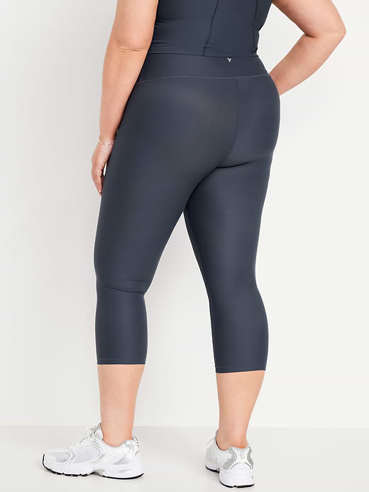 Old Navy High-Waisted PowerSoft Crop Leggings — photo 9
