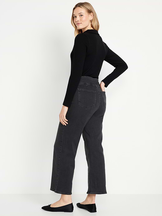 Old Navy High-Waisted Weekender Pull-On Crop Wide-Leg Jeans — photo 6