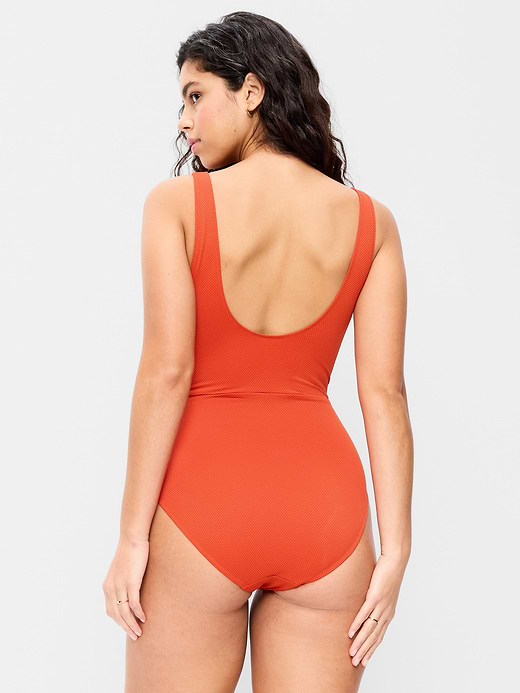 Old Navy Textured One-Piece Cut-Out Swimsuit — photo 7