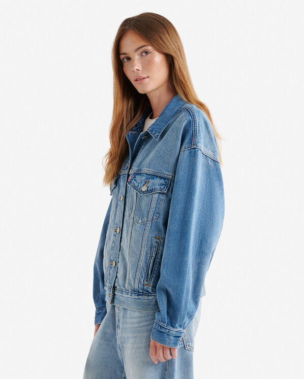 Levis Levi's® 90s Womens Trucker Jacket — photo 3