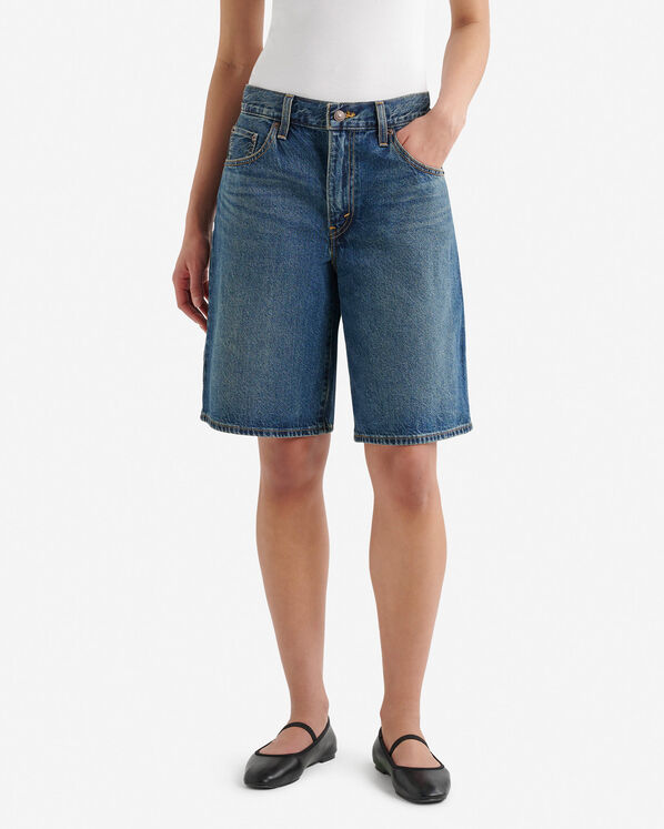 Levis Levi's® Baggy Dad Womens Jort 11 Inch — photo 1