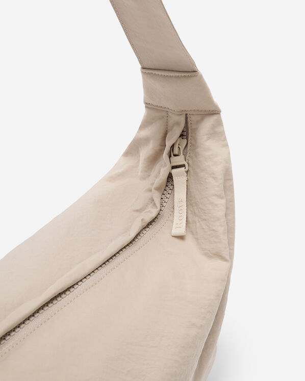 Roots Nylon XL Crescent Bag — photo 5