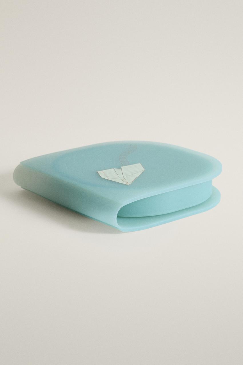 ZARA KIDS' SILICONE PAPER AIRPLANE LUNCH BOX — photo 2